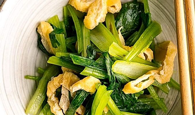 Smażone Smażone Tofu i Zieloni 油揚げと青菜の煮浸し