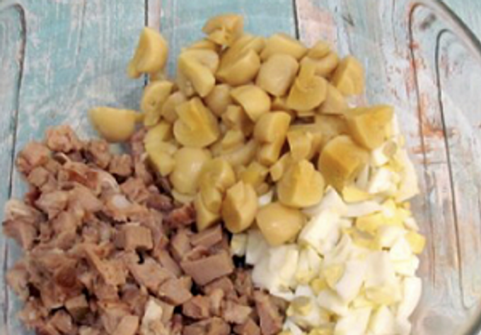 Salad with beef tongue and mushrooms
