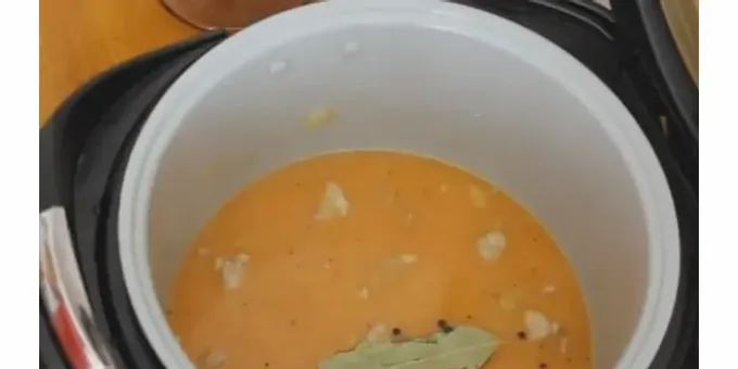 Takový guláš bude skvělým doplňkem. k těstovinám, bramborám, cereáliím.[| ]S bramborami lze vařit výborný guláš.