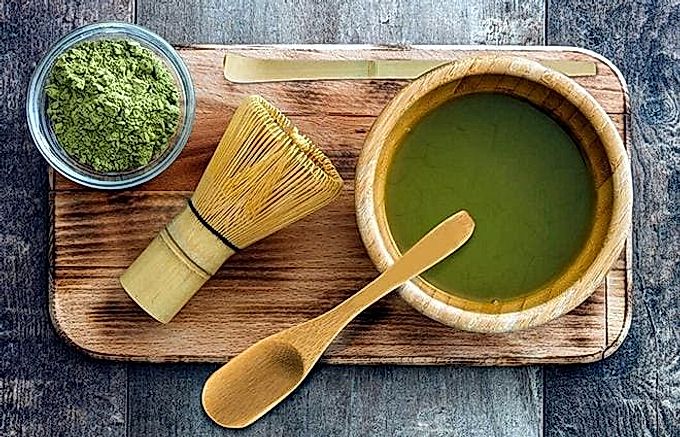 Using the Japanese Tea Ceremony Set