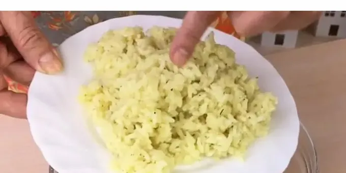  غلي الأرز 
