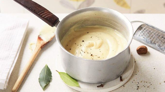 Класически сос Бешамел у дома - рецепти за лазаня, паста и други вкусни ястия