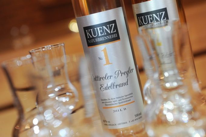 Настоящий «Pregler» с винокурни Naturbrennerei Kuenz в Дёльзахе, Восточный Тироль.