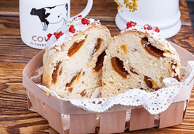 Pastís de Pasqua amb melmelada