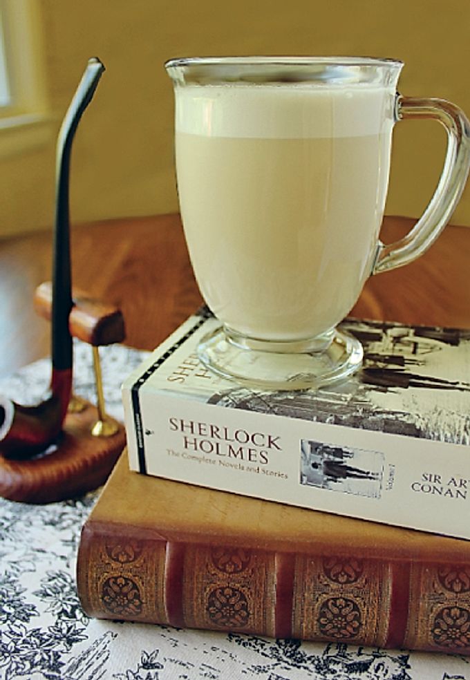 Латте от Шерлок, тарталети от Алиса и сандвичи от Нарния - това са рецептите, които не сте виждали никъде другаде.