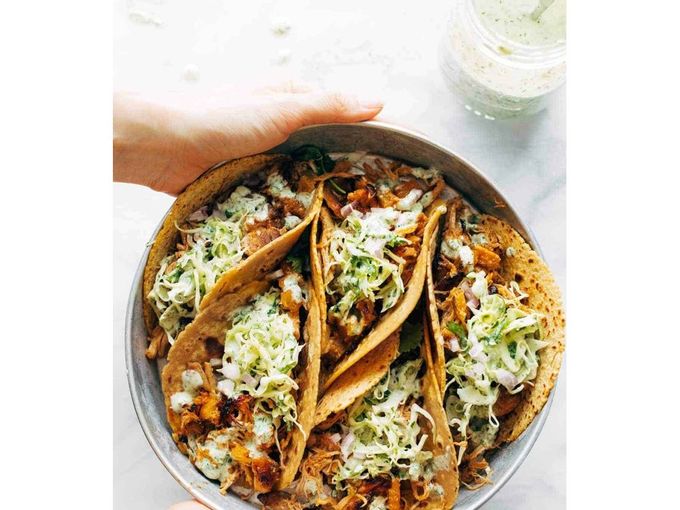 Instant Pot Hawaiiaanse Kiptaco's met Jalapeño Ranch Slaw
