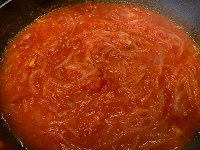 ceba saltejada amb tomàquet per a mescla de peix