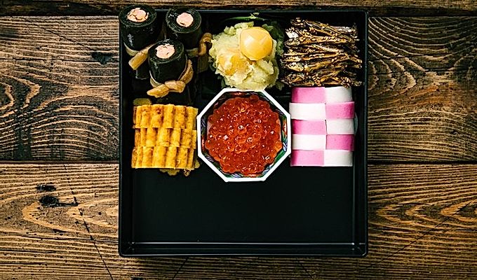 Imballaggio Osechi Ryori (cibo di Capodanno giapponese)