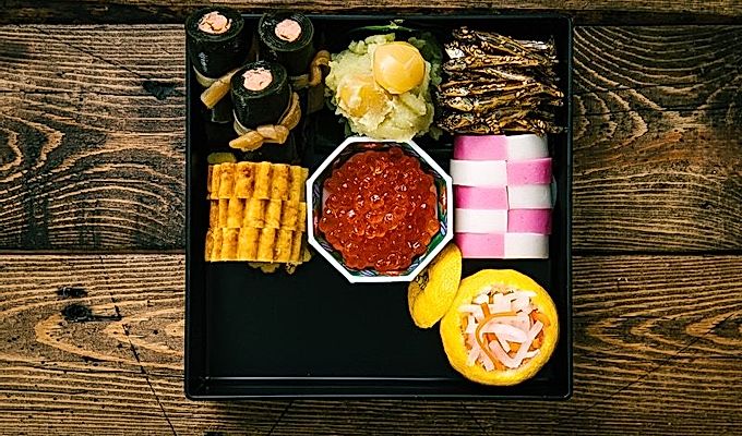 Imballaggio Osechi Ryori (cibo di Capodanno giapponese)
