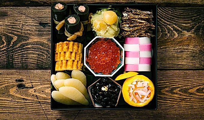 Imballaggio Osechi Ryori (cibo di Capodanno giapponese)
