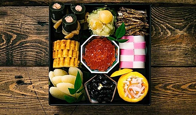 Imballaggio Osechi Ryori (cibo di Capodanno giapponese)