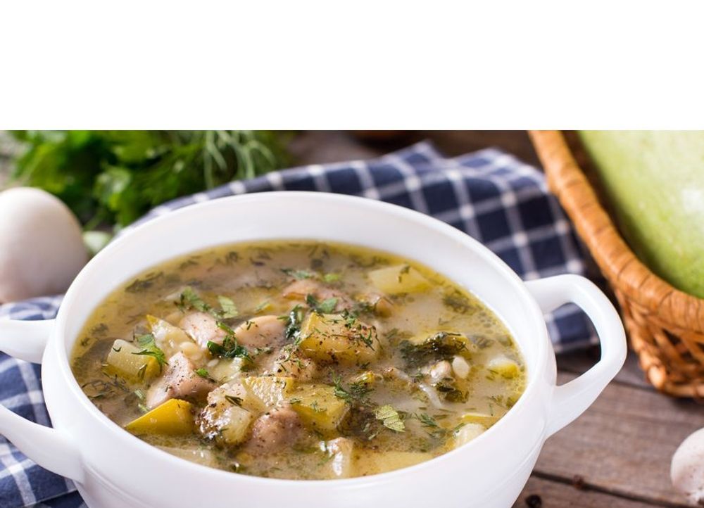 Mantar ve patates ile kabak çorbası