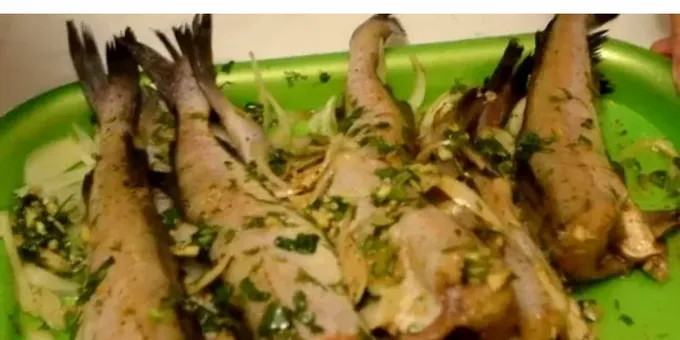  قطع البصل. 