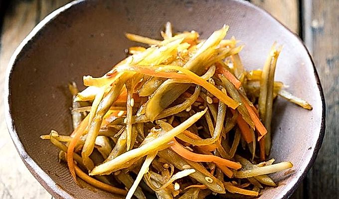 Kinpira Gobo (Braised Burdock Root) き ん ぴ ら ご ぼ う