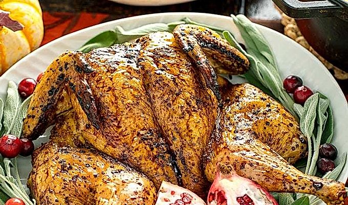 Poulet Spatchcock glacé au miel et au soja