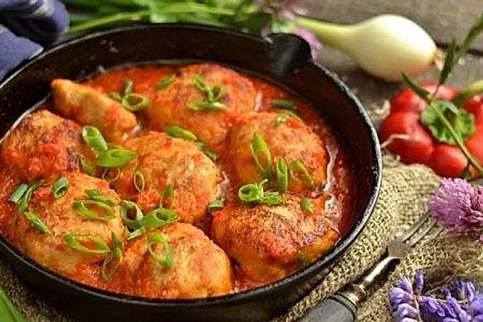 10 resipi bebola daging lembut dengan kuah dalam kuali