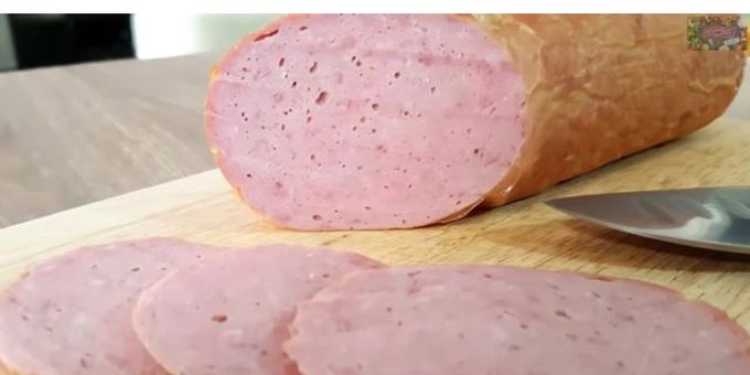 Cos'è la salsiccia e come cucinarla in casa: ricette passo passo