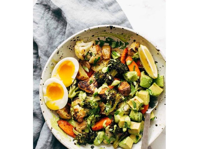 Bols de verdures rostits amb Tahini verd