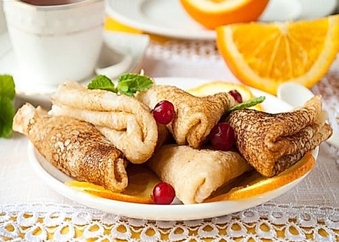 Frittelle di quaresima con acqua minerale