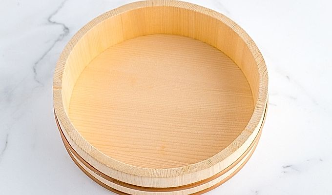 Суши окэ (хангири)