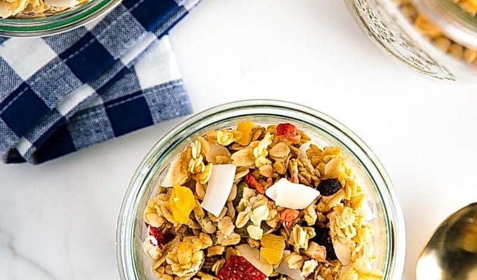Kotitekoinen hedelmä Granola (Furugura) 自家 製 フ ル グ ラ