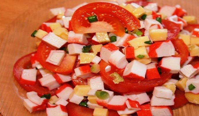 Salat mit Krabbenstäbchen, 7 Rezepte für einfache, köstlichste Krabbensalate in 5 Minuten