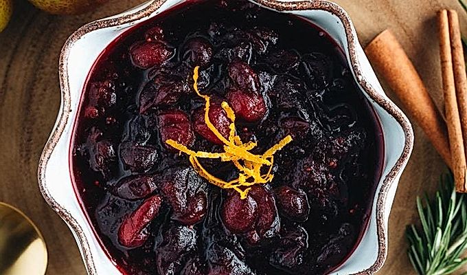 Легкий апельсиновый имбирно-клюквенный соус