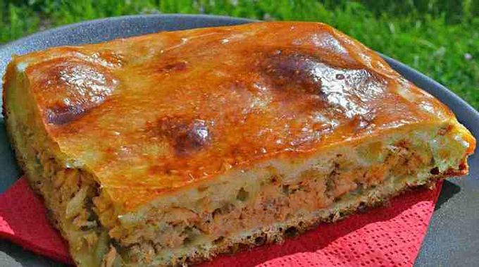 Pastís de peix al forn: receptes ràpides i saboroses amb peix en conserva i fresc