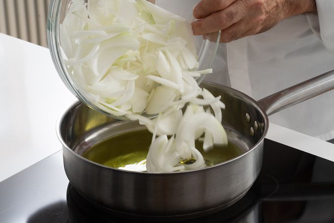 How to make onion confiture