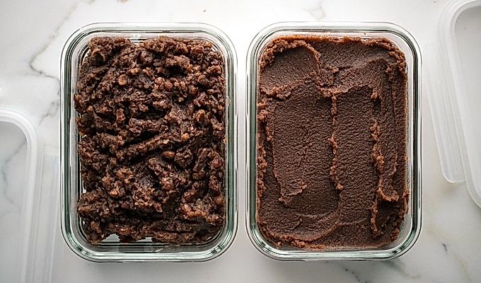 고시안(고운 팥소)과 쓰부안(덩어리진 팥소).
