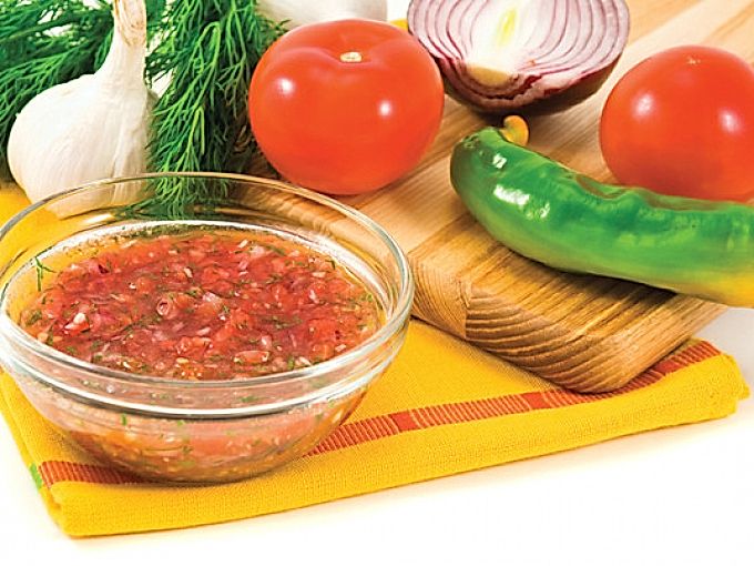 Hvordan tilbereder man hurtigt salsa?