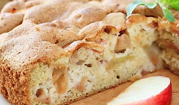  Ciasto bez drożdży z pieczonymi jabłkami 