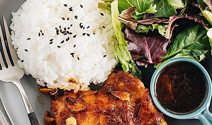 Poulet à l'ail et à l'oignon