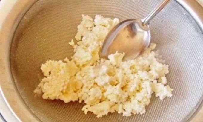 코티지 치즈 갈기