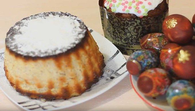 아몬드와 함께 오븐에 치즈 부활절