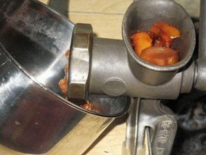 drain through meat grinder